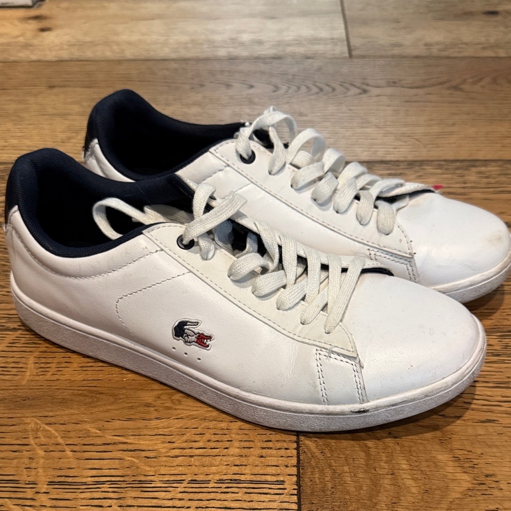 Lacoste Men's Carnaby White and Navy Sneakers